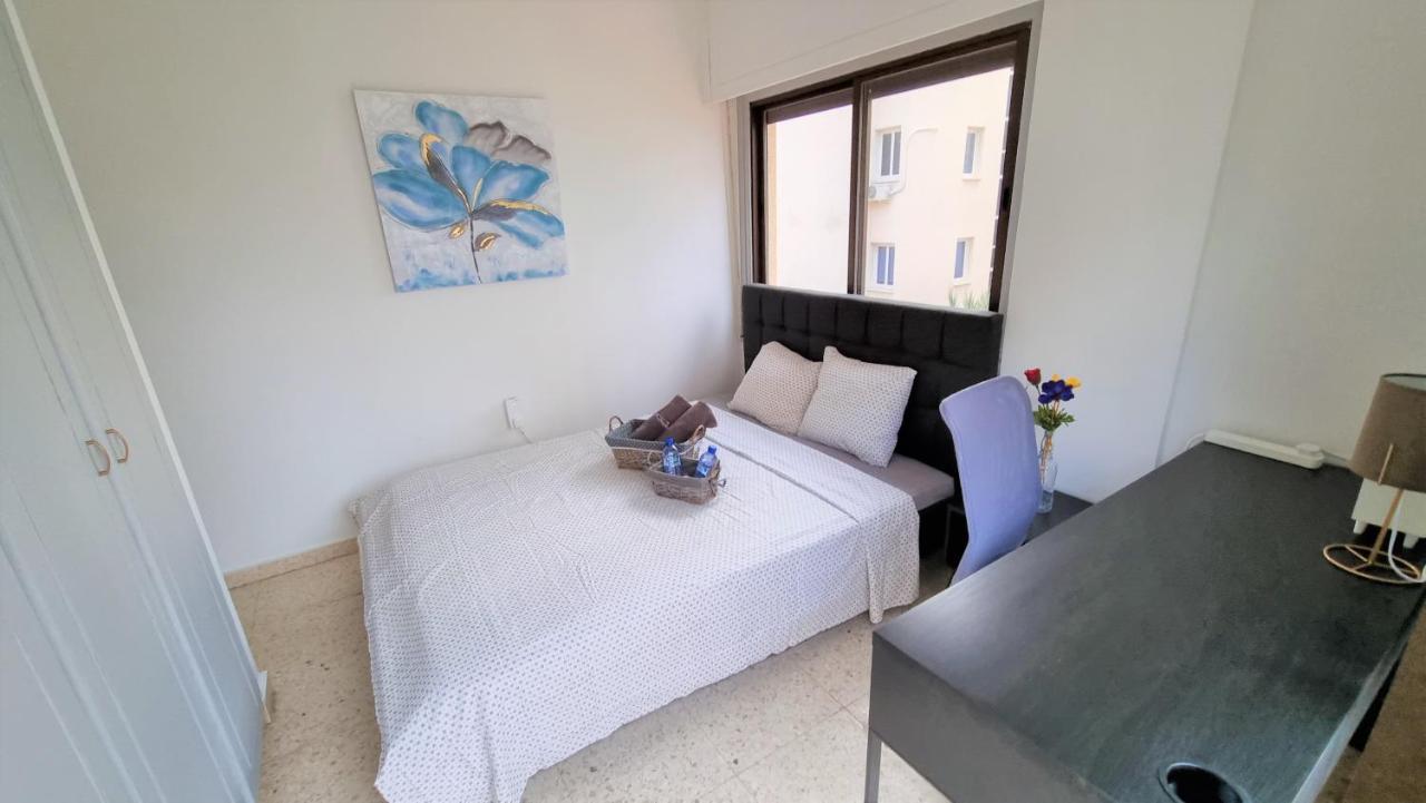 Cozy Beach Apt / 100 Mbit+ Netflix / Near Airport Larnaca Ngoại thất bức ảnh