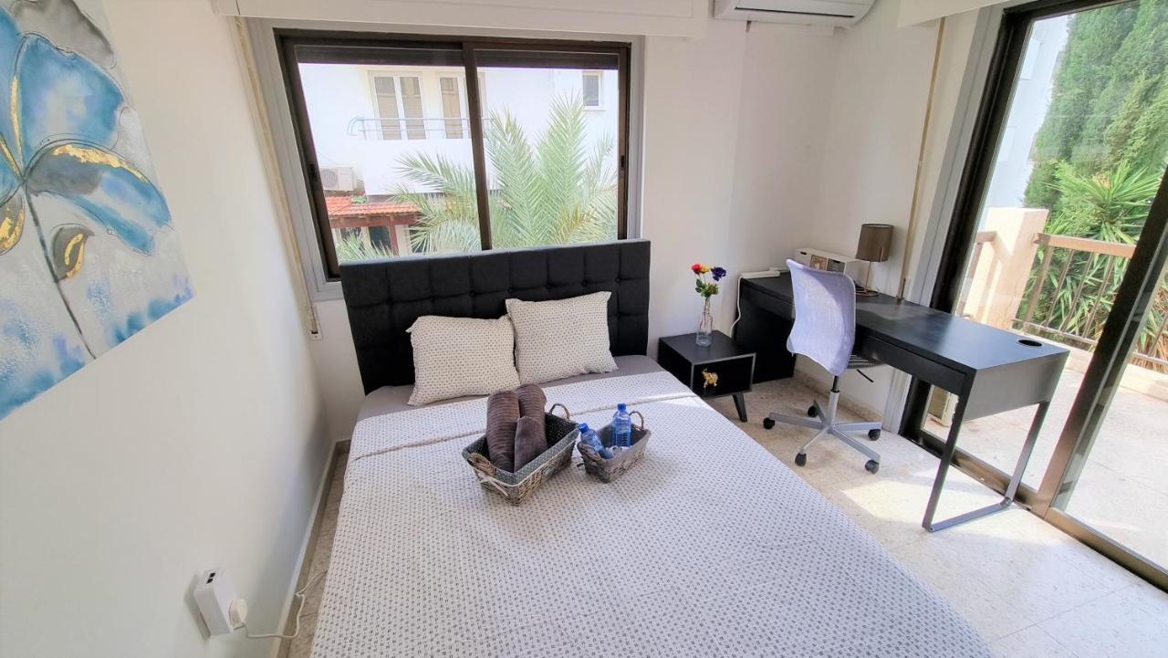 Cozy Beach Apt / 100 Mbit+ Netflix / Near Airport Larnaca Ngoại thất bức ảnh