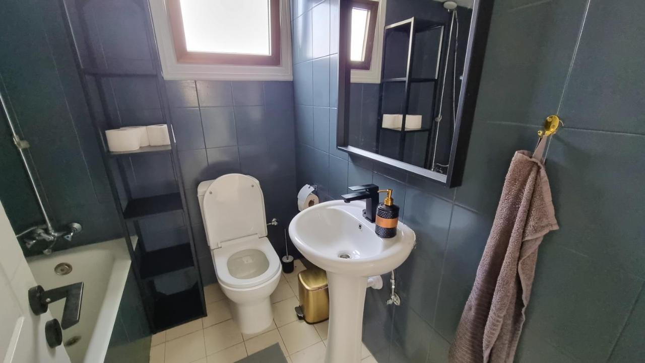 Cozy Beach Apt / 100 Mbit+ Netflix / Near Airport Larnaca Ngoại thất bức ảnh